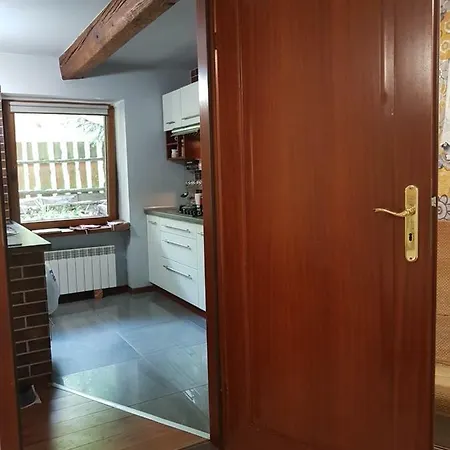 Lesniczowka W Beskidach Domek Drewniany W Lesie Alloggio in famiglia